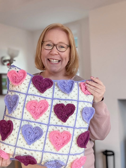 Granny Heart Cushion – Crochet Pattern (PDF)