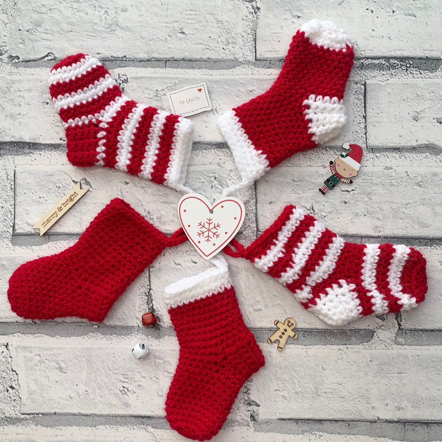 Mini Christmas Crochet Stocking Pattern | Easy Beginner Crochet Pattern with Video Tutorial | Cosy Rosie UK